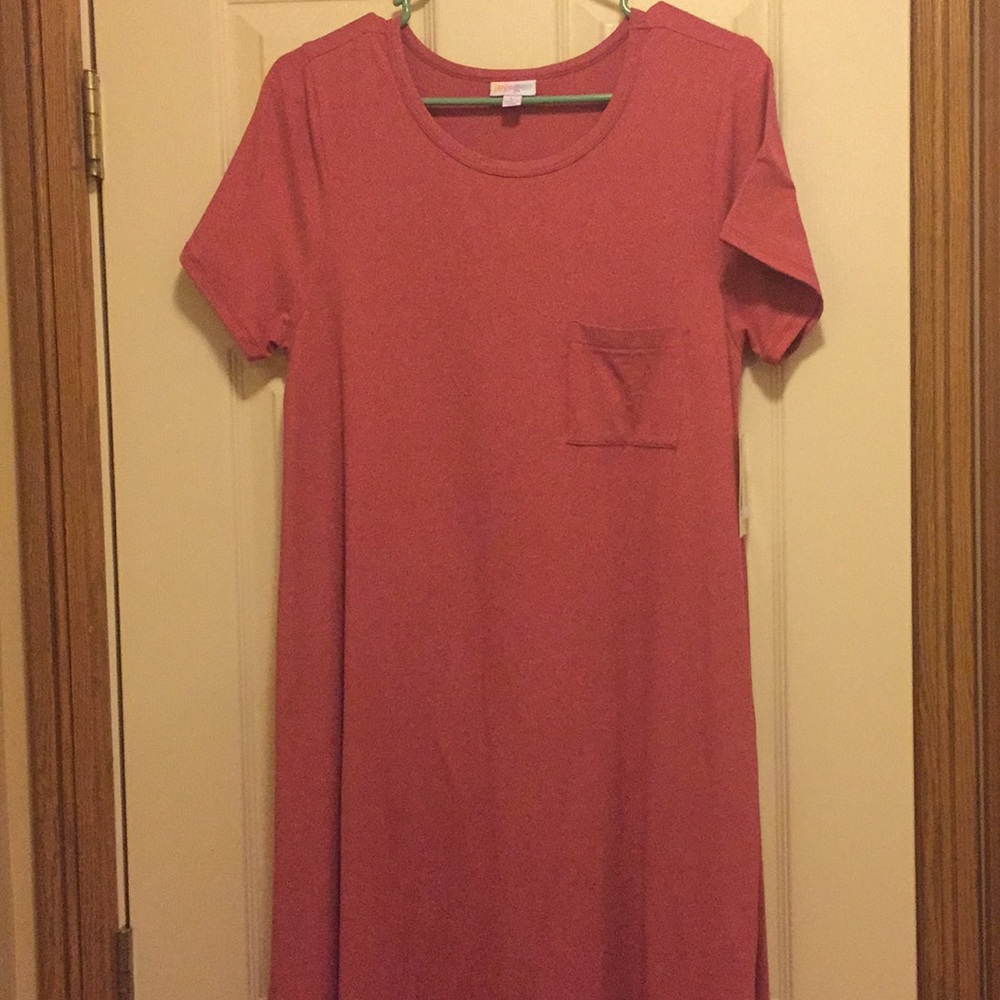 BNWT Red ‘Heathered’ Carly L